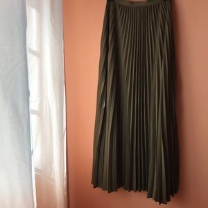 Banana Republic Heritage Collection Pleated Skirt